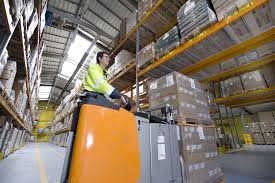 Aussenarbeit im Lager